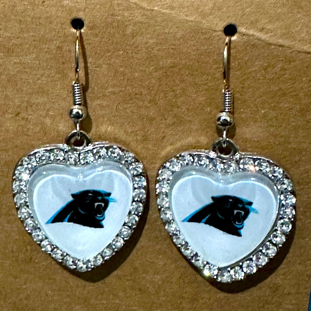 Carolina panthers white and heart shaped crystal earring sterling silver hooks